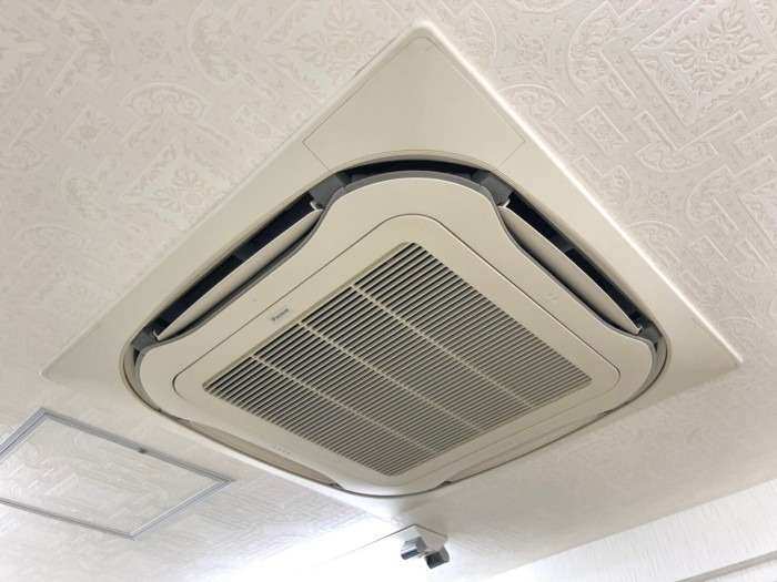 業務用エアコンルームエアコン洗浄 様々な状況での洗浄や修理の様子をビフォーアフターでご紹介 大阪のエアコン施工専門店 Next株式会社